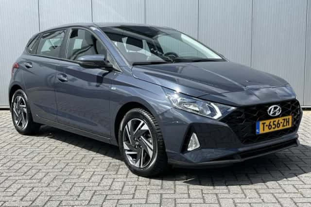 Hyundai i20 (2023) thumbnail 4
