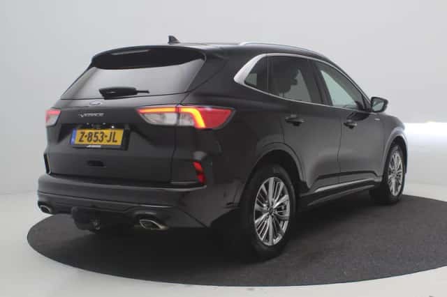 Ford Kuga (2023) thumbnail 3