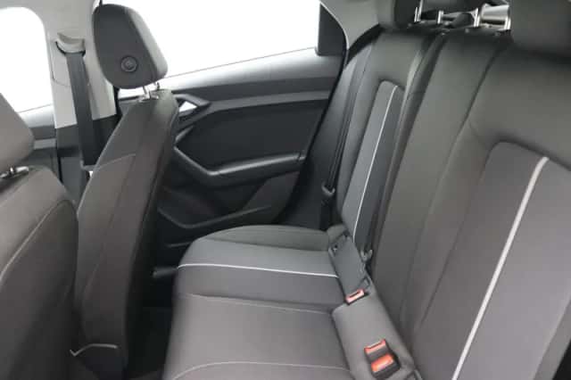 Audi A1 (2023) thumbnail 5