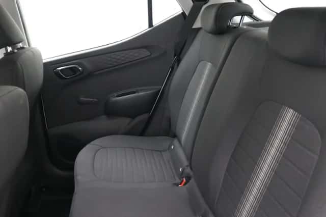Hyundai i10 (2024) thumbnail 5