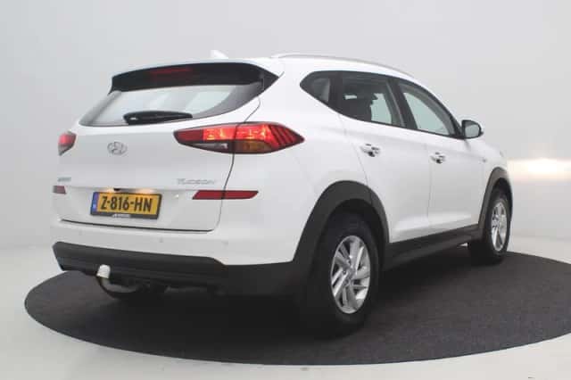 Hyundai Tucson (2019) thumbnail 3