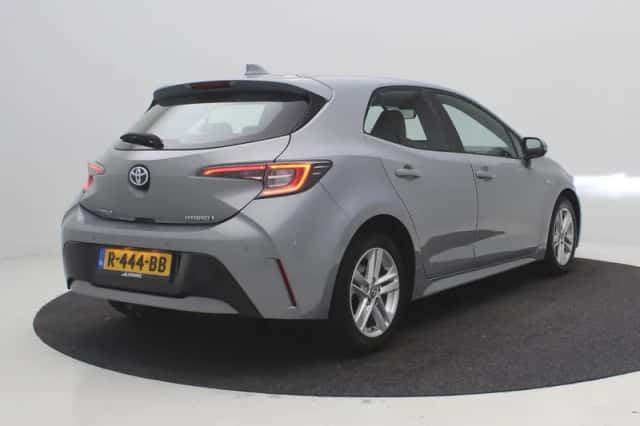 Toyota Corolla (2019) thumbnail 3
