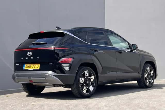 Hyundai Kona (2024) thumbnail 3