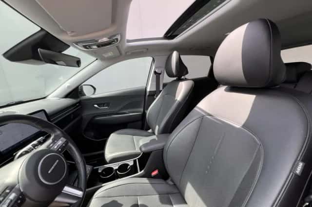 Hyundai Kona (2024) thumbnail 5
