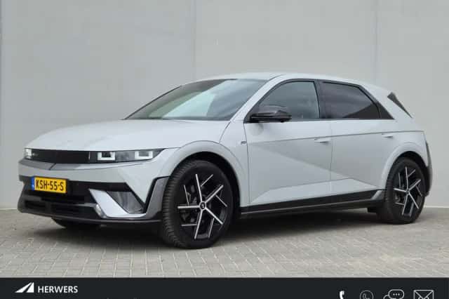 Hyundai Ioniq 5 (2025) thumbnail 1