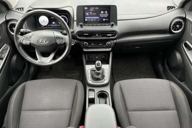 Hyundai Kona (2021) thumbnail 2