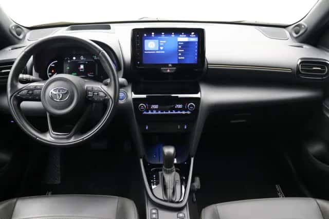 Toyota Yaris Cross (2021) thumbnail 2