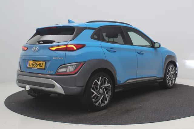 Hyundai Kona (2021) thumbnail 3