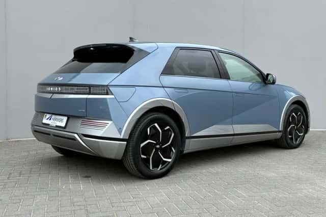 Hyundai Ioniq 5 (2023) thumbnail 3