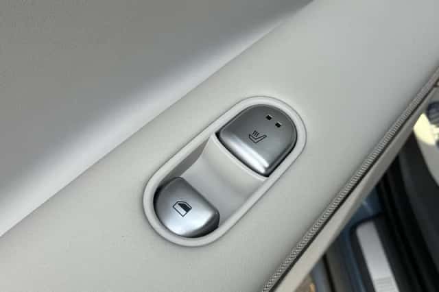 Hyundai Ioniq 5 (2023) thumbnail 5
