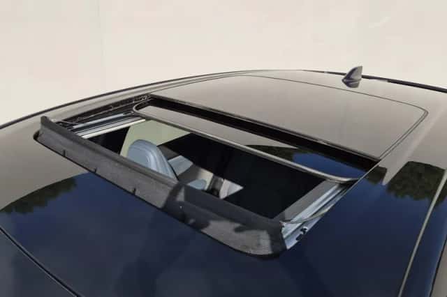 Nissan Ariya (2024) thumbnail 6