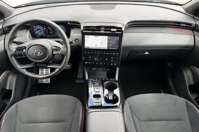 Hyundai Tucson (2022) thumbnail 2