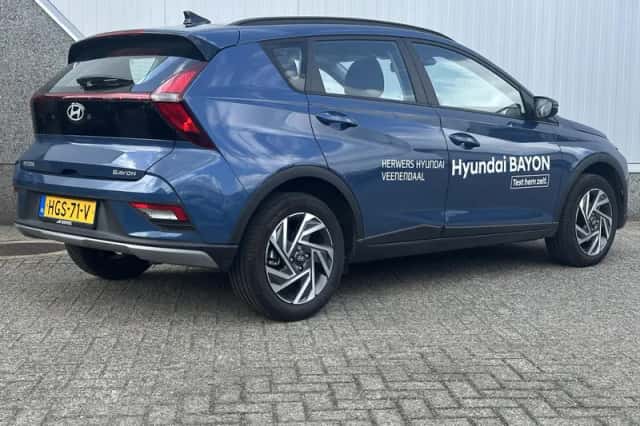 Hyundai Bayon (2025) thumbnail 3