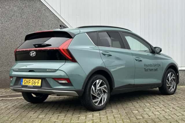 Hyundai Bayon (2024) thumbnail 3