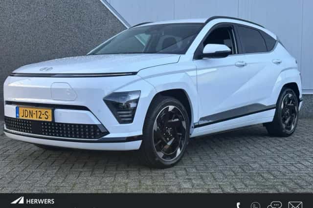 Hyundai Kona (2025) thumbnail 1