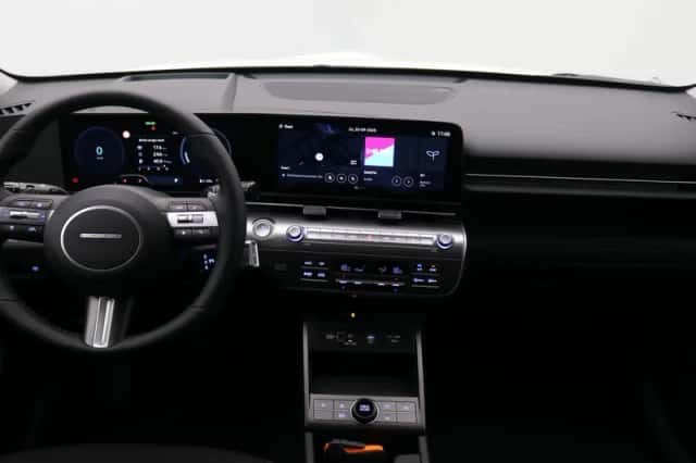 Hyundai Kona (2025) thumbnail 2