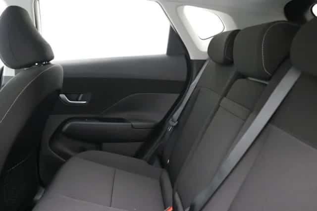 Hyundai Kona (2025) thumbnail 5