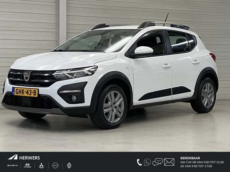 Dacia Sandero Stepway (2023) — foto 1