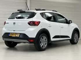 Dacia Sandero Stepway (2023) thumbnail 3
