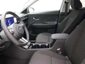 Hyundai Kona (2025) thumbnail 4
