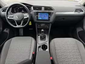 Volkswagen Tiguan (2022) thumbnail 2