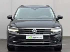 Volkswagen Tiguan (2022) thumbnail 12