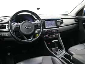 Kia Niro (2017) thumbnail 9