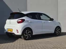 Hyundai i10 (2023) thumbnail 3