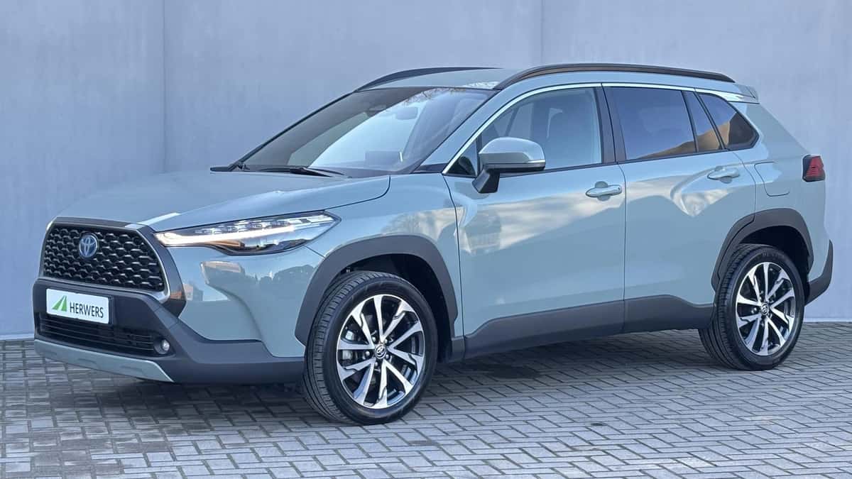 Toyota Corolla (2024) — foto 1