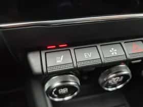 Renault Captur (2020) thumbnail 6