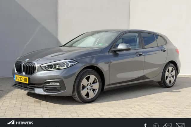 BMW 1-Serie (2021) thumbnail 1