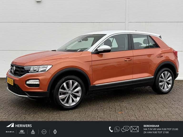 Volkswagen T-Roc (2019) — foto 1