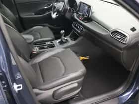 Hyundai i30 (2019) thumbnail 61