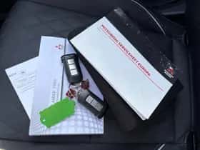 Mitsubishi Outlander (2019) thumbnail 5