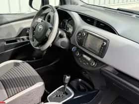 Toyota Yaris (2017) thumbnail 20