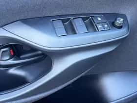 Toyota Yaris Cross (2025) thumbnail 14