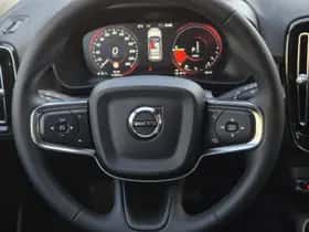 Volvo XC40 (2022) thumbnail 14