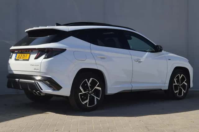 Hyundai Tucson (2024) thumbnail 3