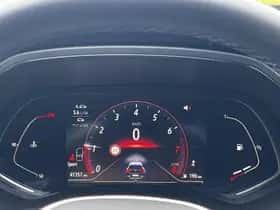 Renault Captur (2023) thumbnail 14