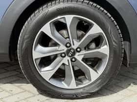 Kia Stonic (2018) thumbnail 25