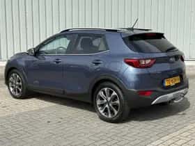 Kia Stonic (2018) thumbnail 6