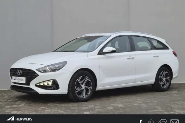 Hyundai i30 (2021) thumbnail 1