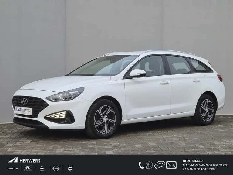 Hyundai i30 (2021) — foto 1