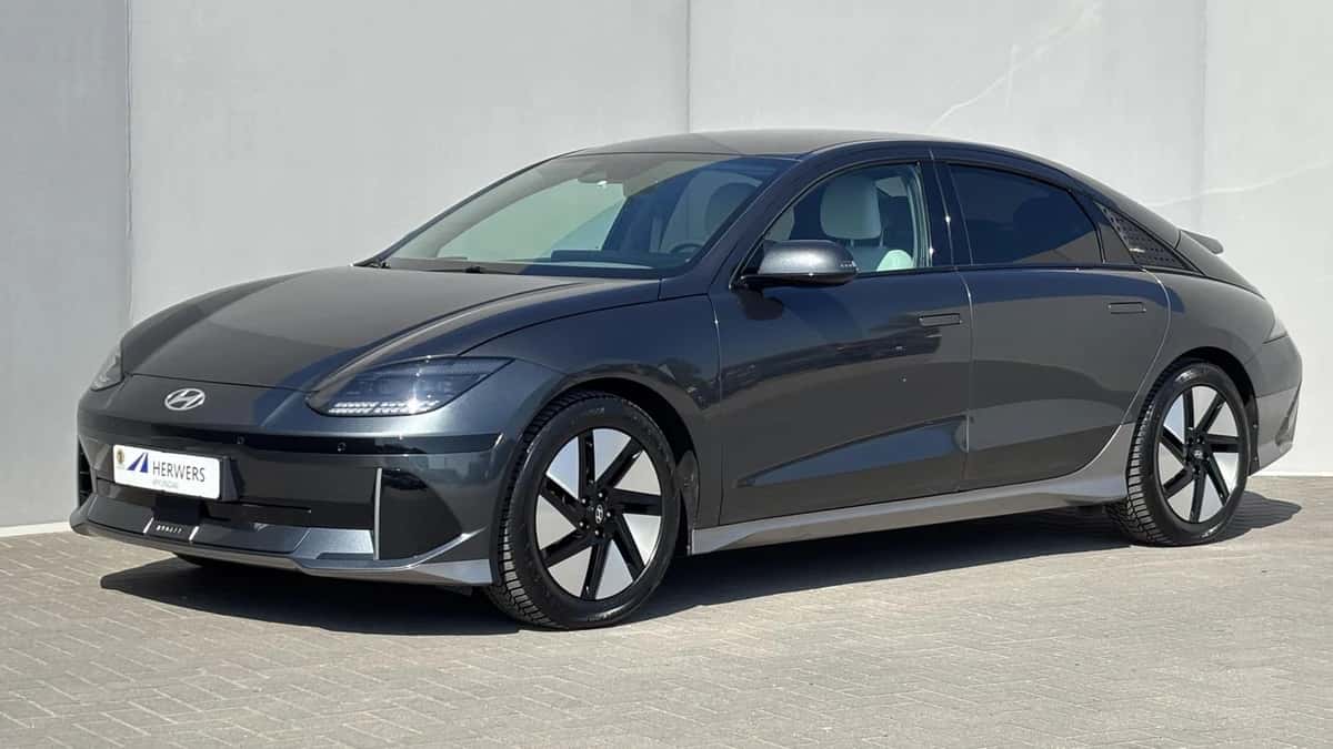 Hyundai Ioniq 6 (2023) — foto 1