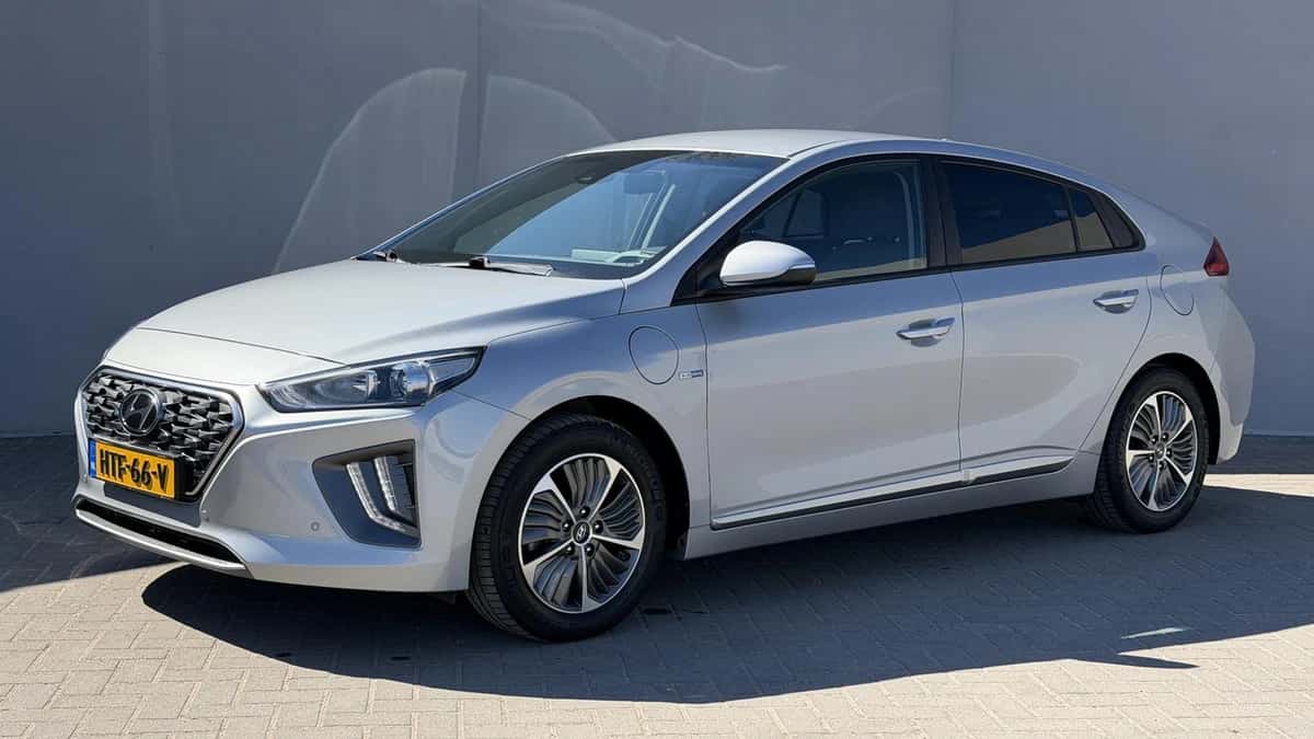 Hyundai Ioniq (2020) — foto 1