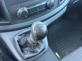 Mercedes-Benz Vito (2019) thumbnail 21