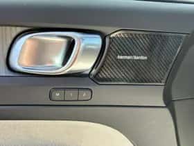 Volvo XC40 (2020) thumbnail 20