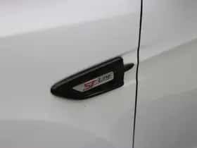 Ford Kuga (2018) thumbnail 47