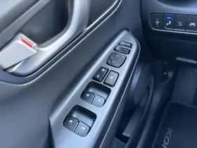 Hyundai Kona (2017) thumbnail 15