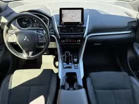 Mitsubishi Eclipse Cross (2022) thumbnail 2